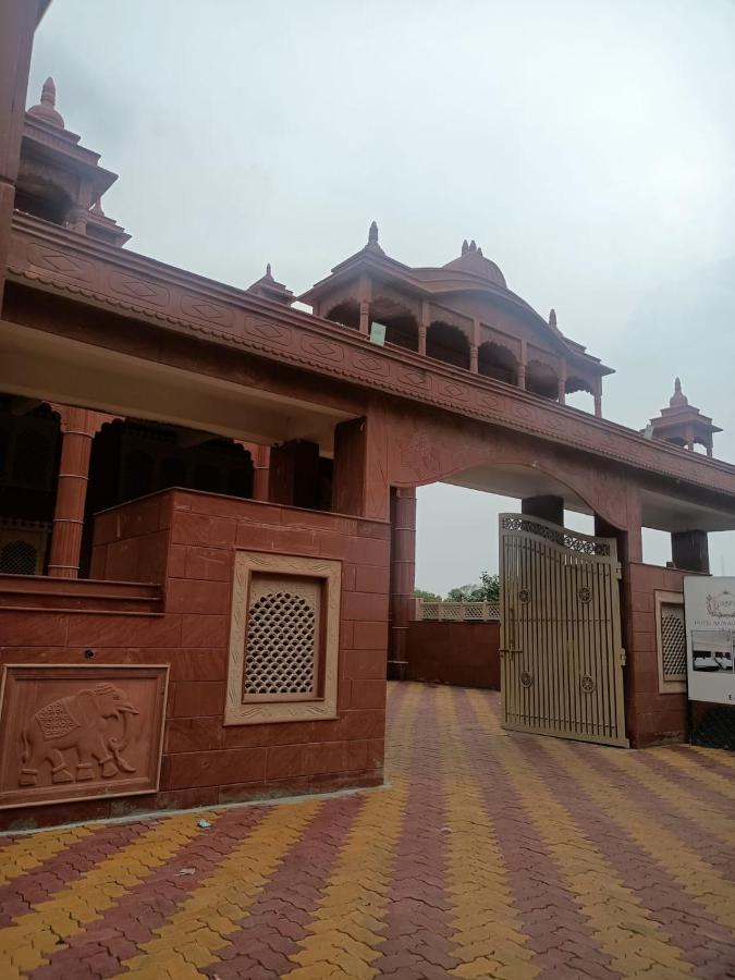 Hotel Rajwada Palace Orchha Exterior foto
