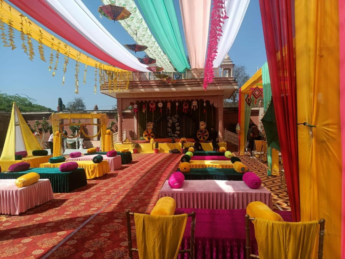 Hotel Rajwada Palace Orchha Exterior foto